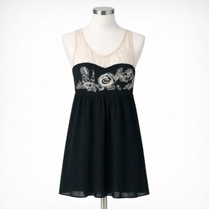 NWT Ark  & Co Lace Embroidered Tank Top